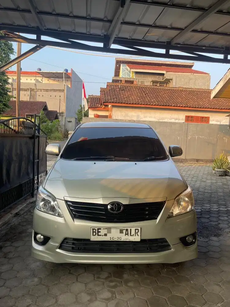 Toyota Kijang Innova 2012 Diesel