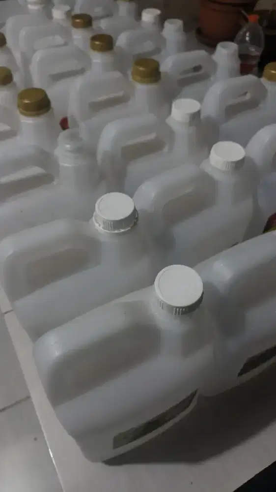Jerigen Bekas Sabun dan Gula