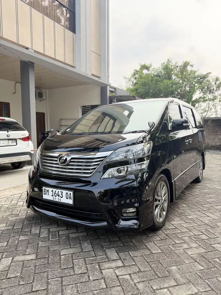 Dijual Vellfire Z 2011