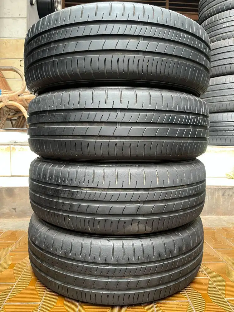 Ban Dunlop SP Touring R1 195 65 r15 4Pcs