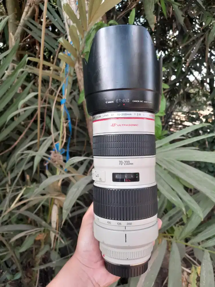 Lensa tele canon 70 200 mm f2.8 L USM mulus