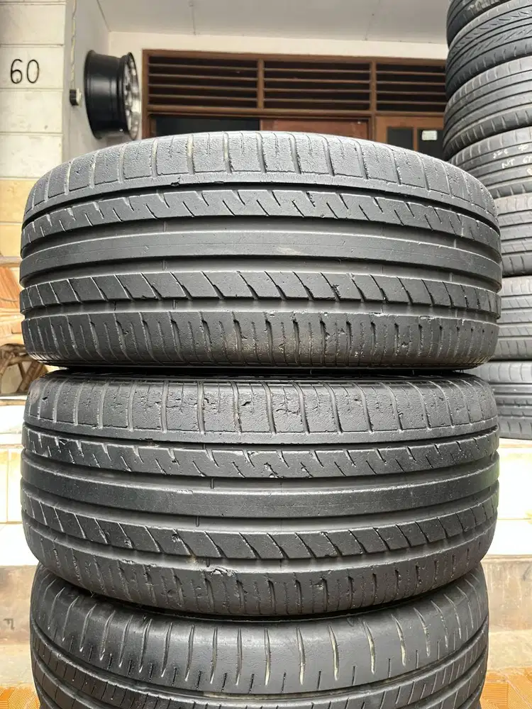 Ban GT Radial Champiro HPY 225 40 r19 2Pcs