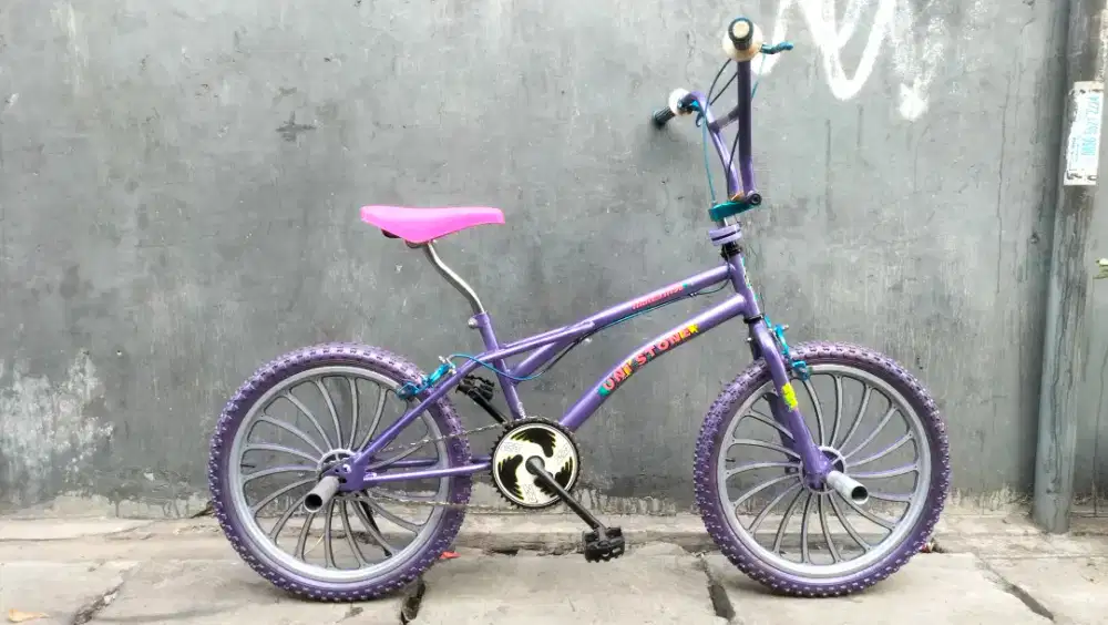 Sepeda bmx uni stone clasic