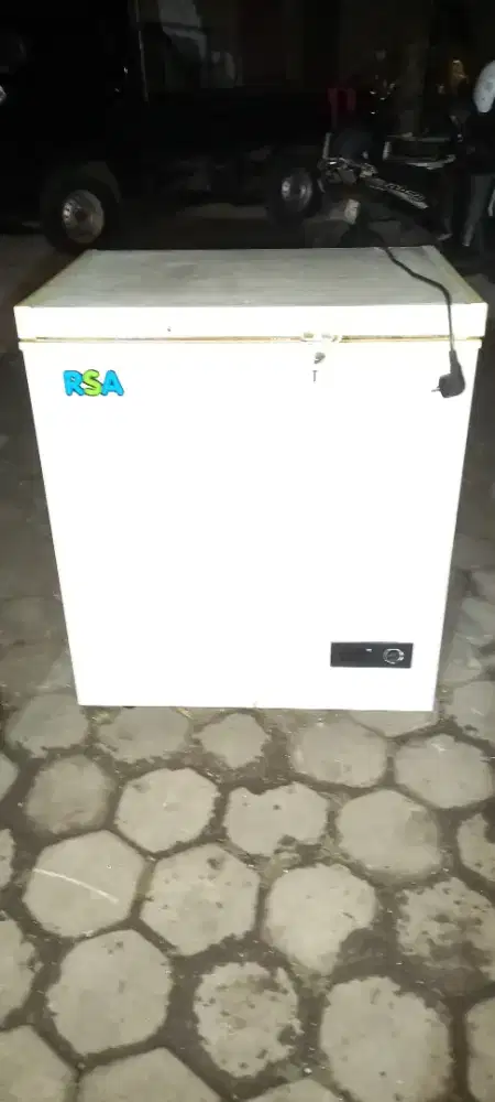 frezzer box RSA 150 liter