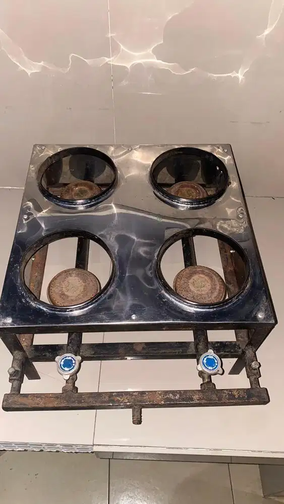 Kompor Gas 4 Tungku Stainless Steel – Bekas Usaha