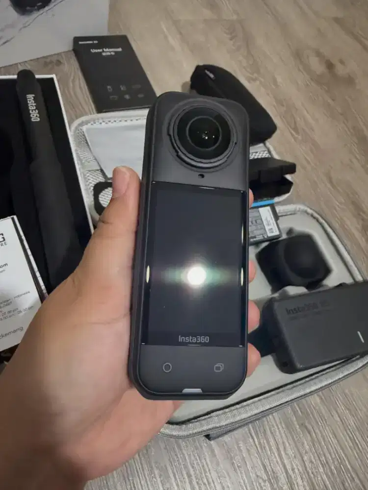 Camera insta 360 x5 essential bundle