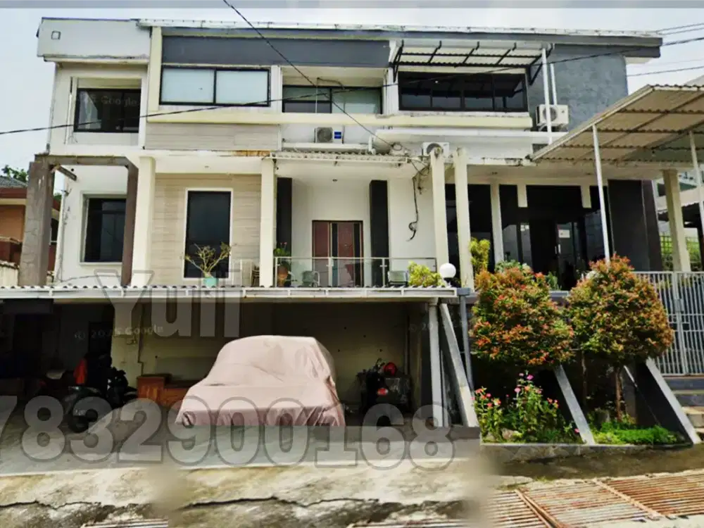 Dijual Cepat Rumah Tingkat 2 Lantai Pinggir Jalan Raya Daerah Gajah Mungkur, Semarang