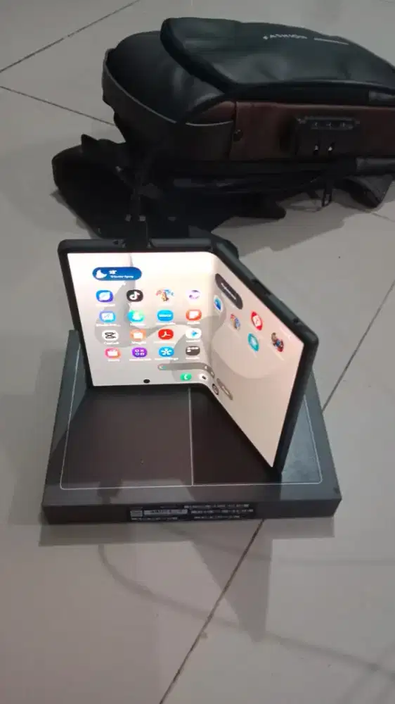 SAMSUNG GALAXY Z FOLD 8 12/512GB