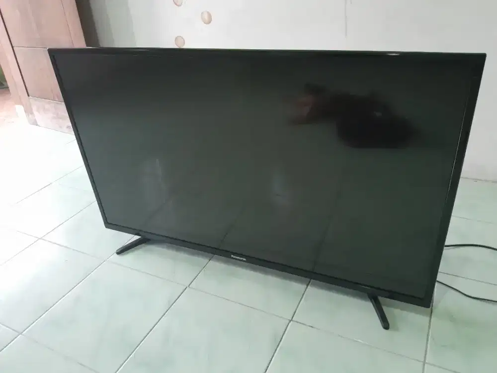 Jual TV Led Panasonic model TH - 43D305G
