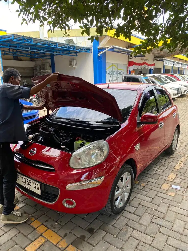 NISSAN MARCH METIK 2013