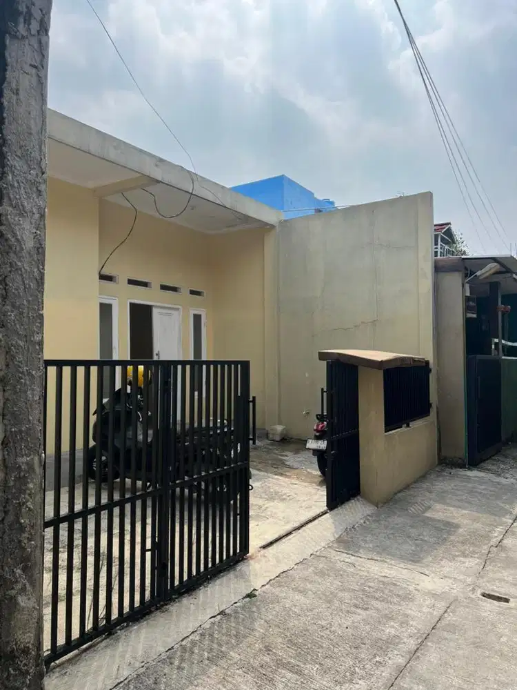Rumah di Raden Saleh Depok seberang Kemang Swatama Depok