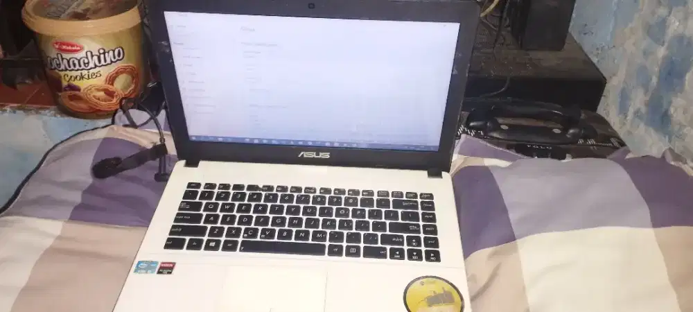 Jual laptop  asus lama