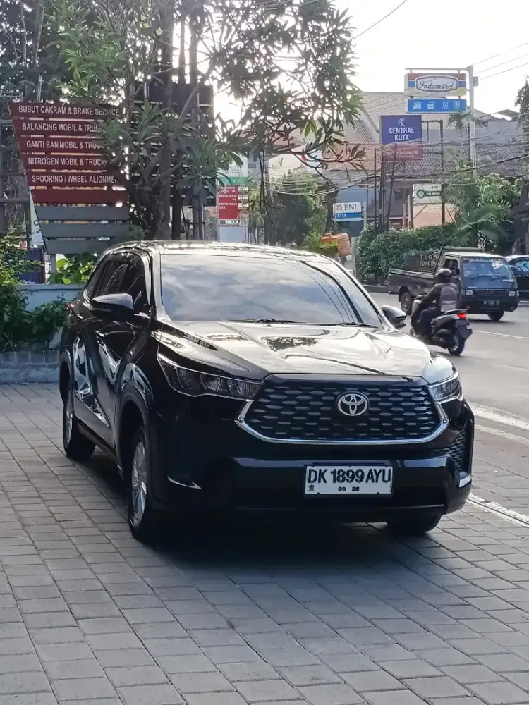 INNOVA ZENIX BENSIN ASLI BALI SEPERTI BARU ISTIMEWA