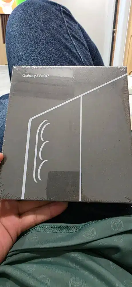 Samsung Galaxy Z Fold 7 BNIB