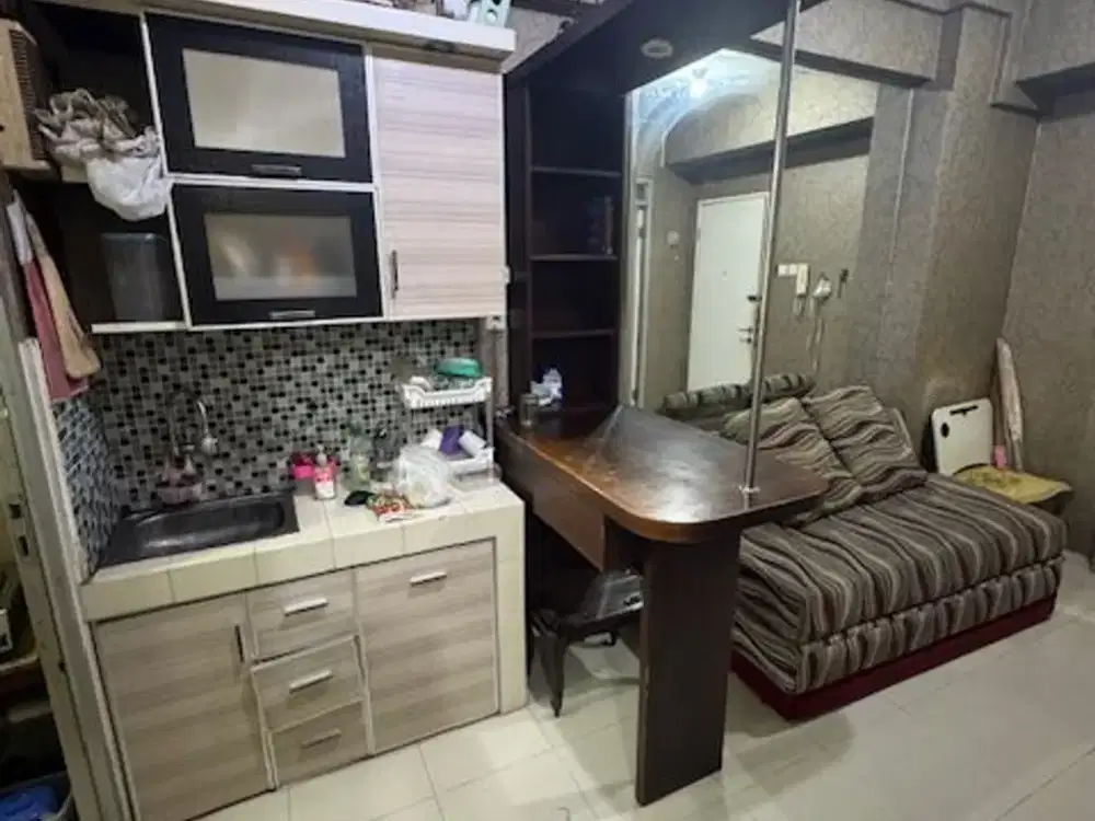 SEWA Apartemen Grand Emerald tipe 2 Kamar furnished Tahunan