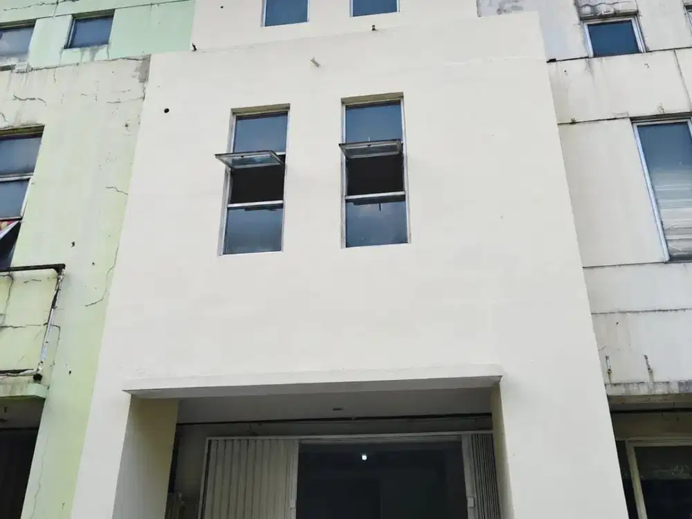 Disewakan Ruko Hot Location di Pasar Central Lippo Cikarang - Ramaikan Usahamu!