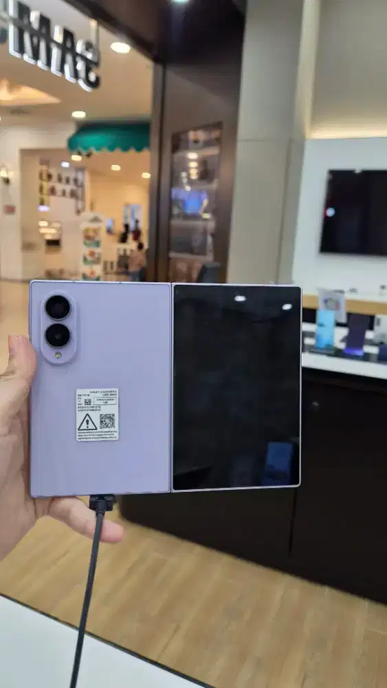 SAMSUNG GALAXY FOLD 8 12/256 FREE CASE+BUDSCORE+FIT3