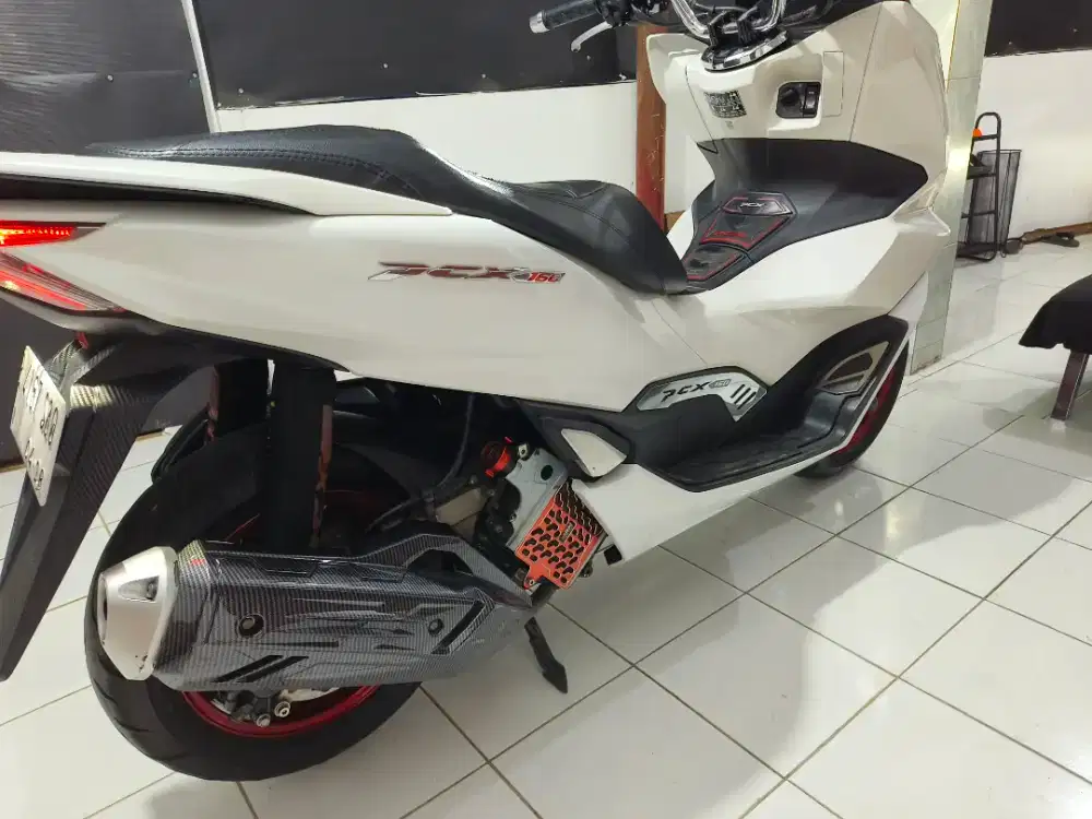 Jual PCX Putih tahun 2022