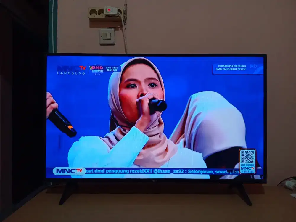 Dijual LED TV LG Full HD 43 Inch NEGO