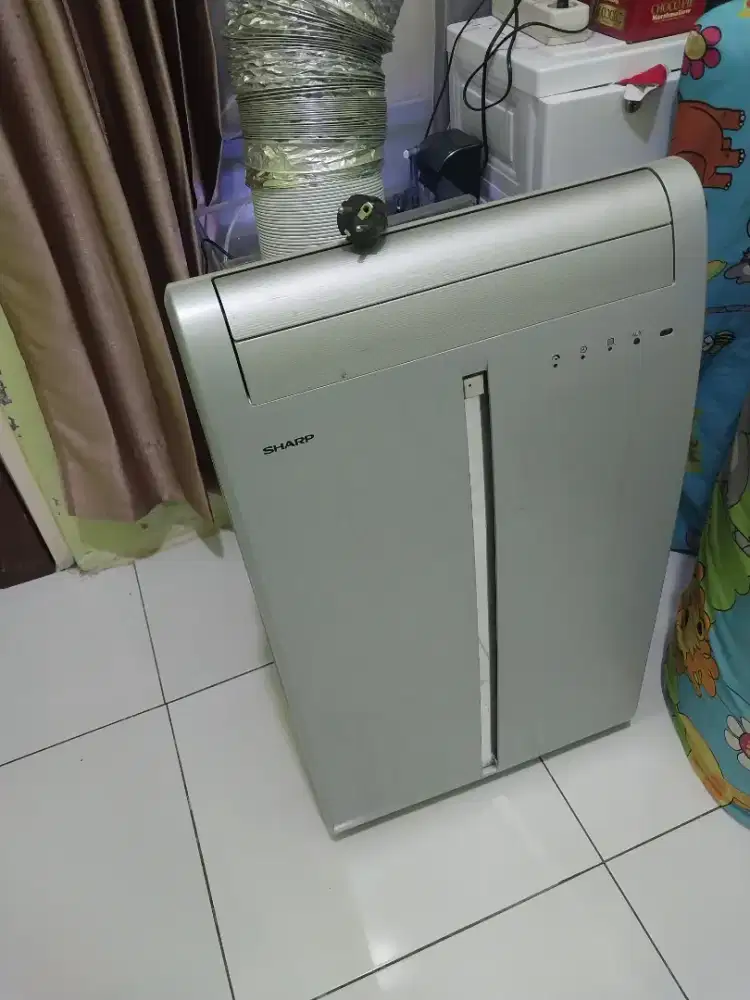Ac portable Sharp 1 PK