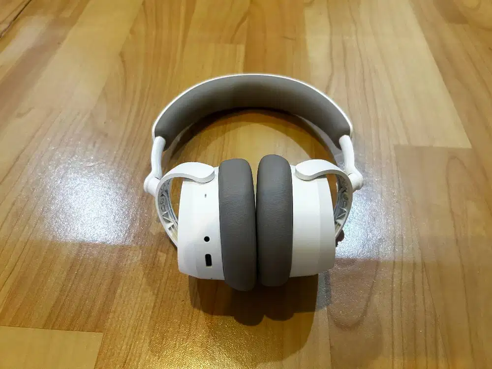 Sennheiser Accentum Plus Wireless (LIKE NEW)