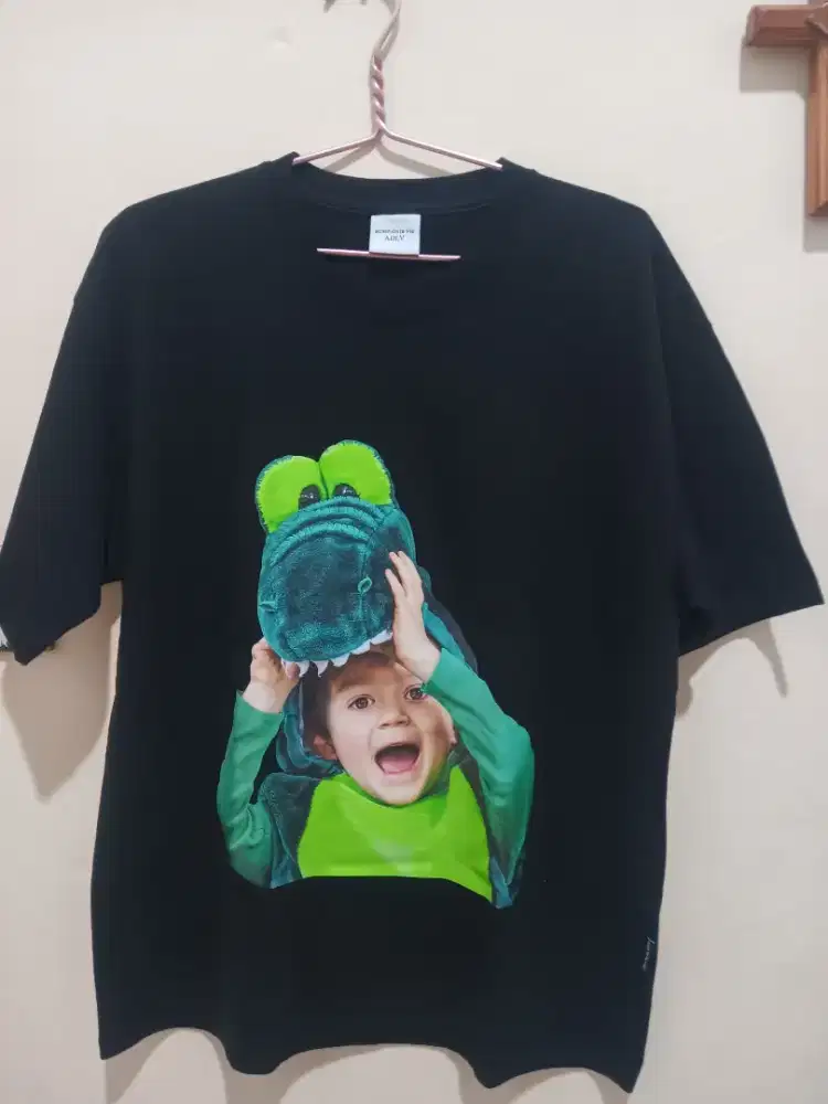 PRELOVED Tshirt