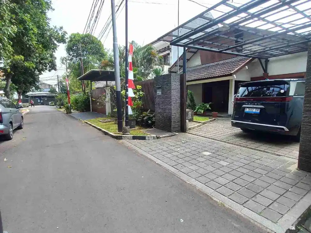 RUMAH SENOPATI KEBAYORAN BARU