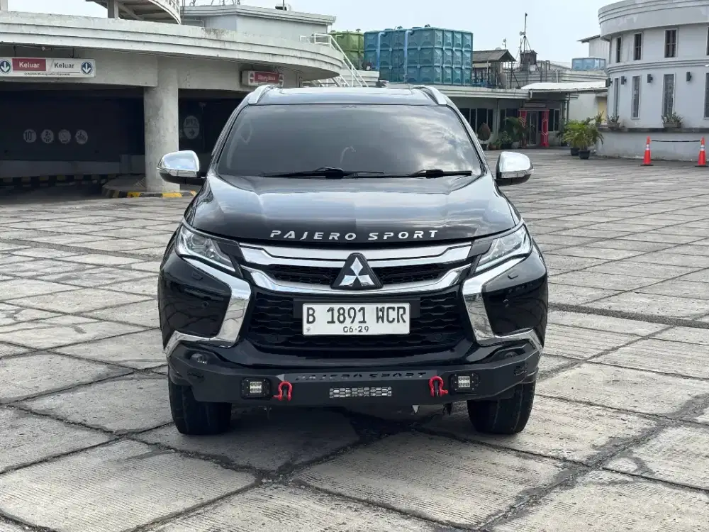[Limited Edition] Pajero Dakar Rockford 2.4 AT 2018