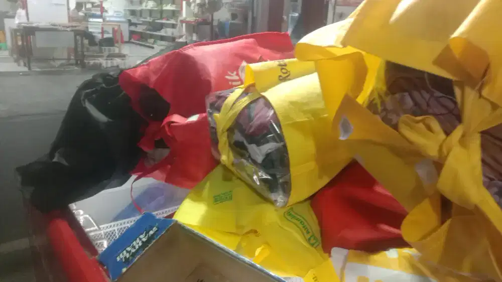 Dibutuhan karyawan wanita setrika laundry