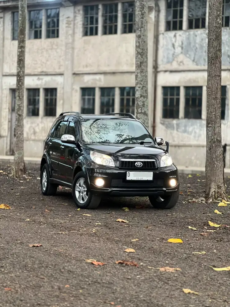 DP 9JT! 2013 TOYOTA RUSH S MATIC AT TT MOBILIO E 2015 AVANZA 2014