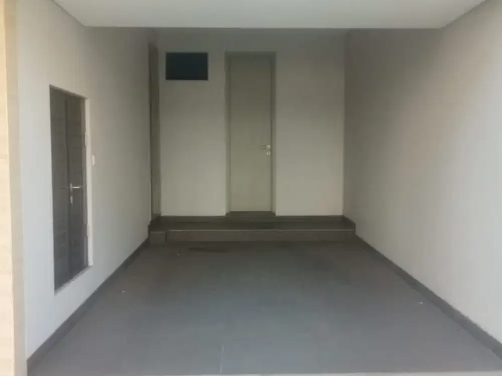 Disewakan rumah murah bagus 3 lantai di Asya Cluster Maninjau Jakarta Garden City Jakarta Timur siap huni minimalis modern