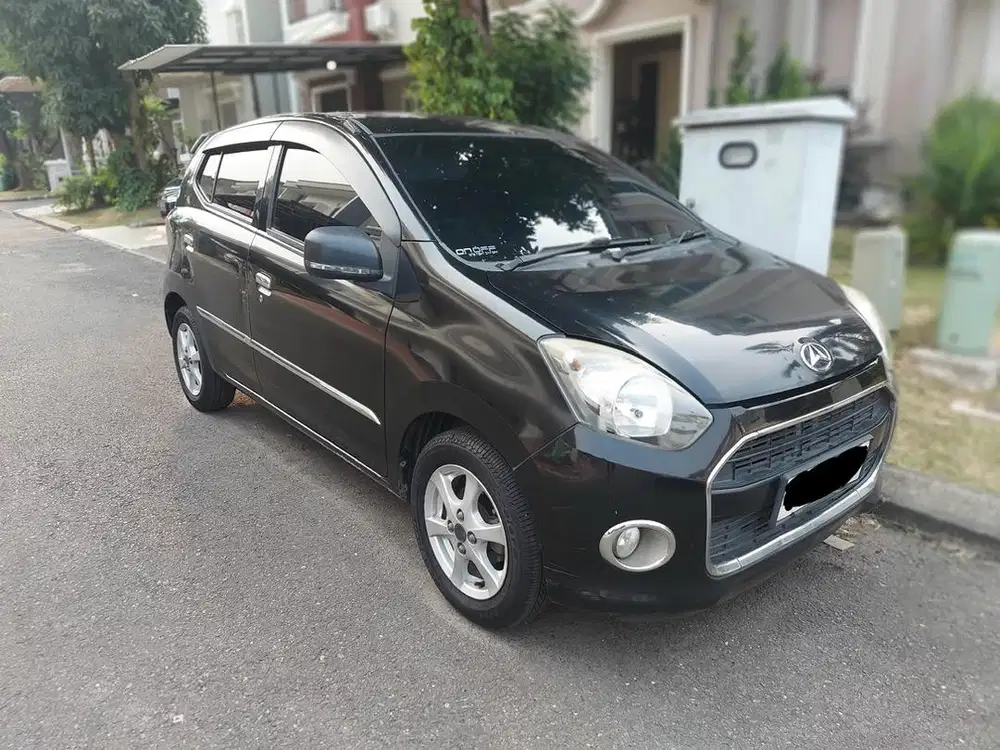 Dijual Daihatsu Ayla 2015