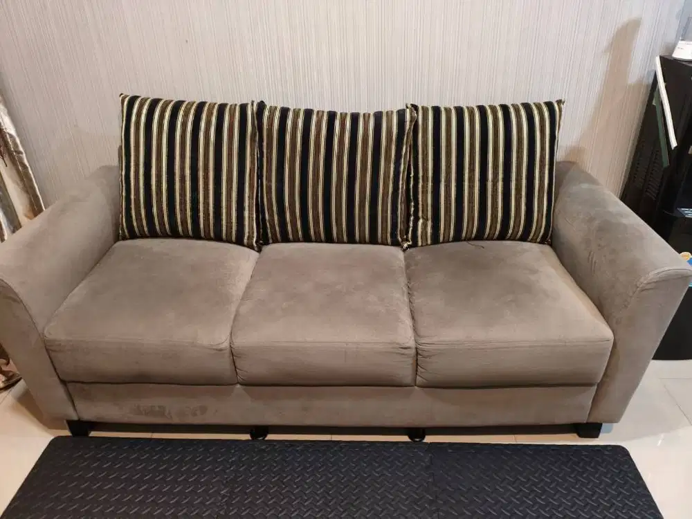 Dijual sofa bekas