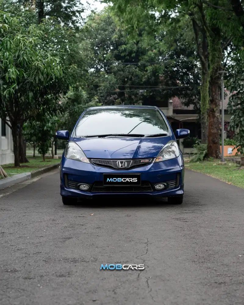 FREE BBM FULL TANK JAZZ GE8 RS 1.5 MT 2013 BIRU