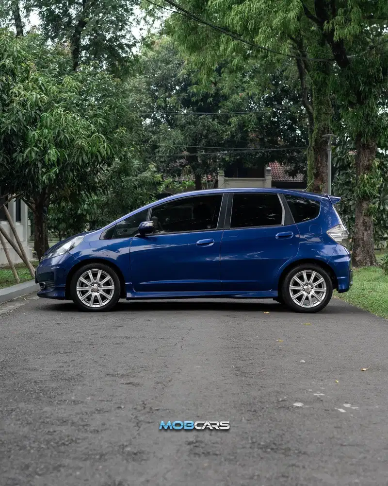 FREE BBM FULL TANK JAZZ GE8 RS 1.5 MT 2013 BIRU
