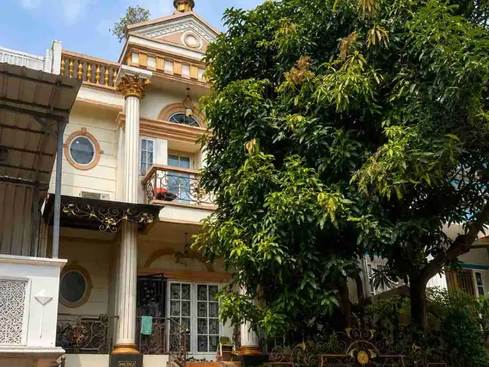 DIJUAL – Rumah 3,5 Lantai + Basement 200m dari Tol Jatikarya