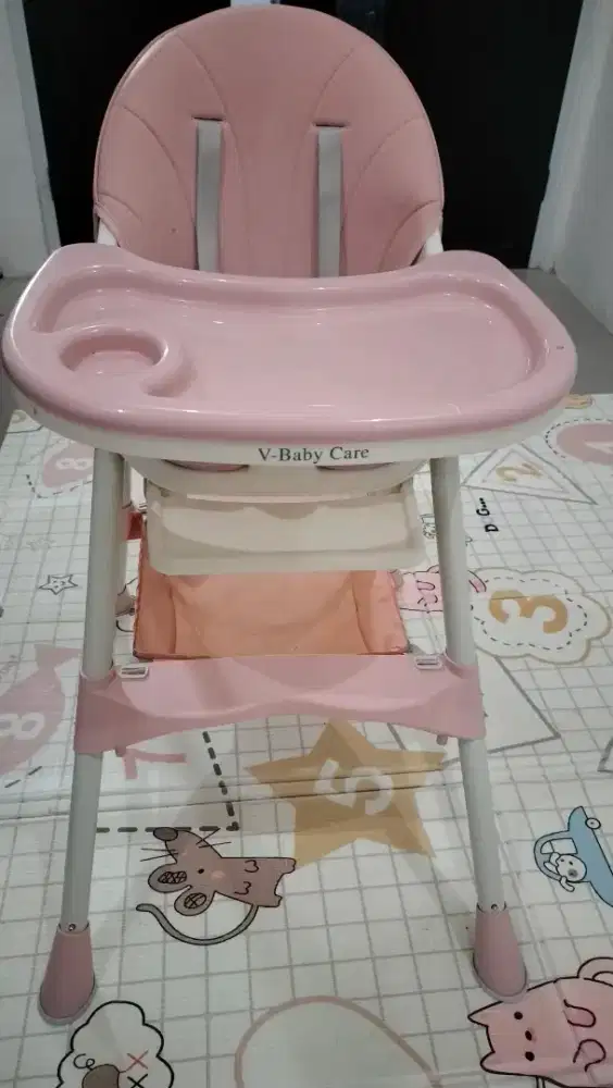 Kursi makan bayi