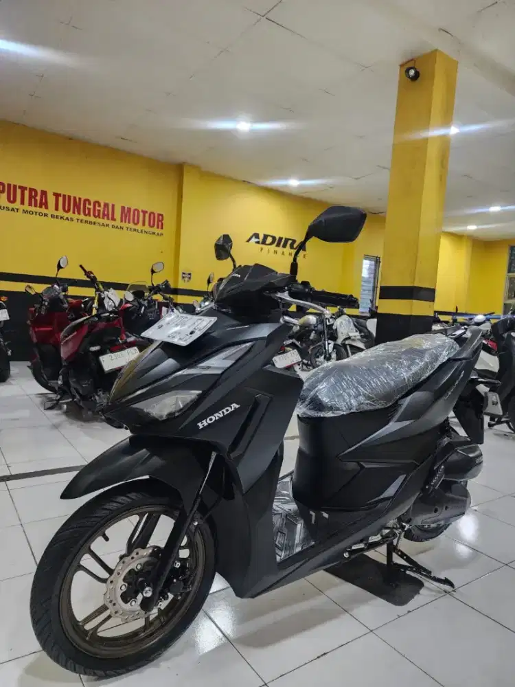 READY VARIO 125 CBS ISS KM LOWW LANGSUNG AJAA GASSINN