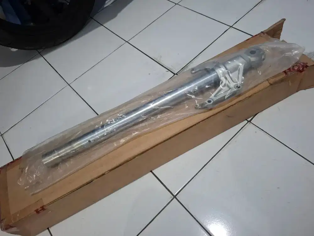As Shock Depan Kanan CBR250RR Ori Bawaan Motor - Minus dideskripsi