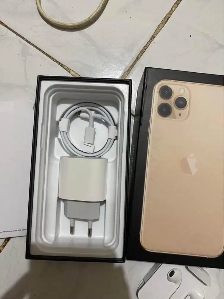 Charger Oem Iphone 11 pro inter