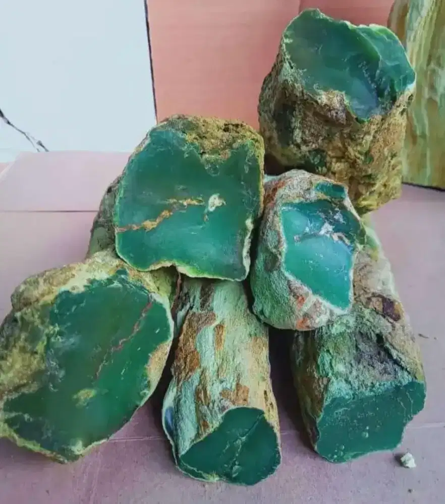 Bongkahan Batu Bacan Doko