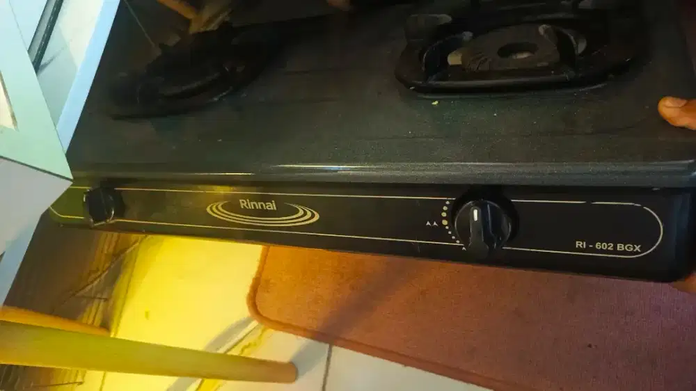 Tabung gas,plus kompor Rinnai tidak dgn selang