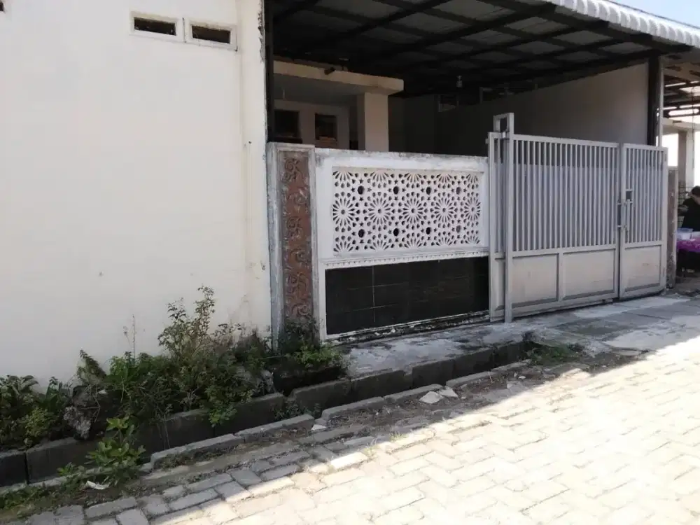Dicari pegawai pria atau wanita