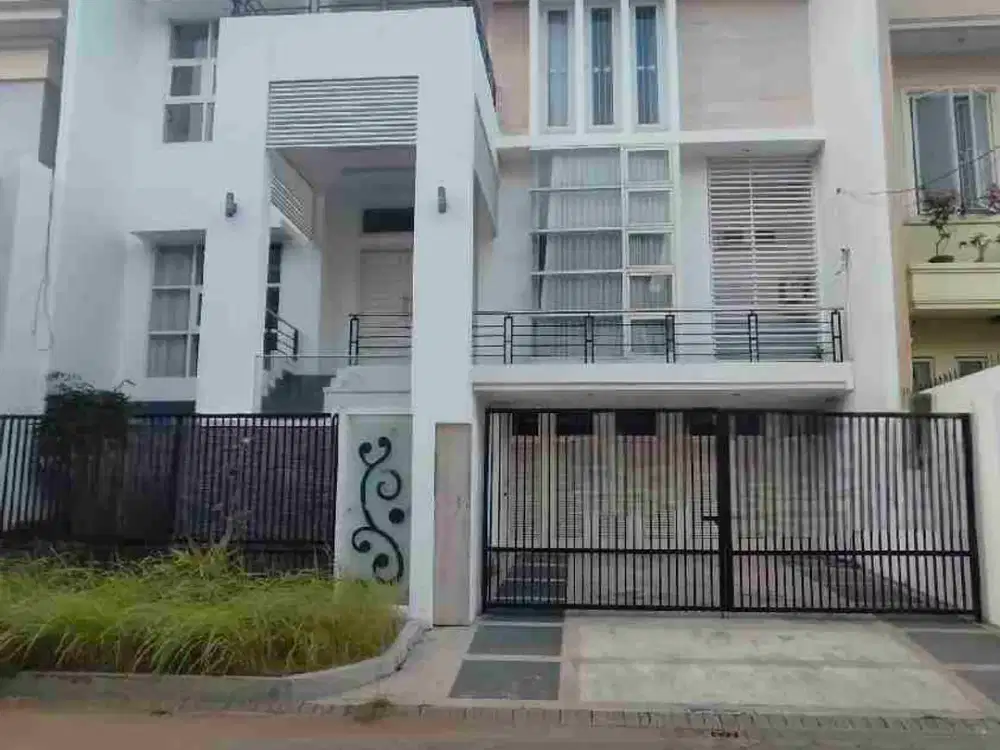 RUMAH MURAH 3LT GALAXI BUMI PERMAI DEKAT IT'S UNAIR GALAXI MALL RAYA MERR PAKUWON CITY SURABAYA