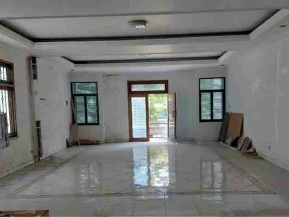......disewa ruko 2 lantai di mainroad moch toha dekat pusat kota, pasar, tol, gereja......