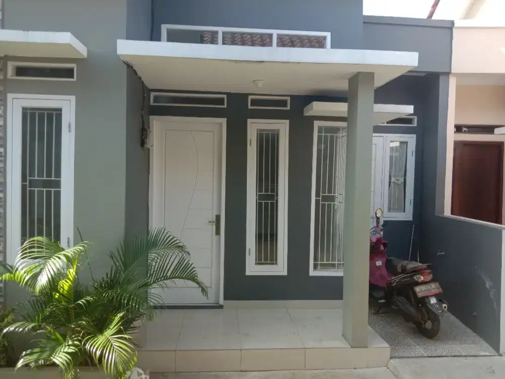 Disewakan/ Dikontrakkan Rumah pertahun lokasi strategis di Jagakarsa