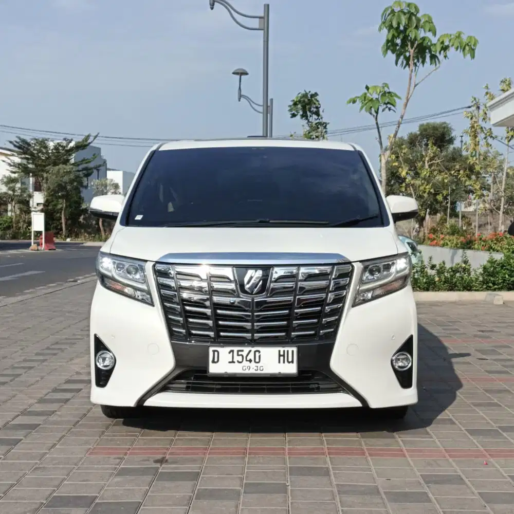 Toyota Alphard G 2.5 matic 2015 Dp 30 juta