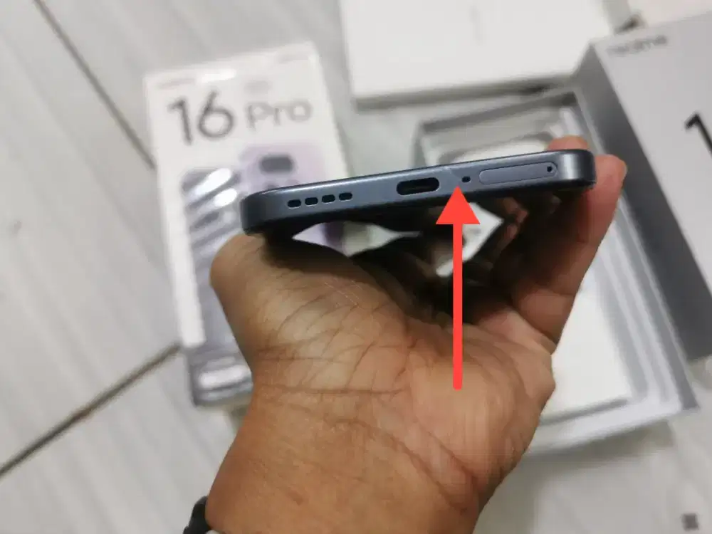 Realme 16 pro 5G

Ram 12/256