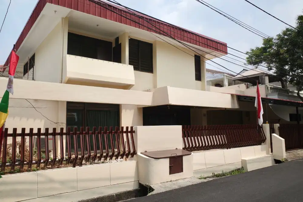 Disewakan Rumah Gudang Peluru Barat (Baru Direnovasi)