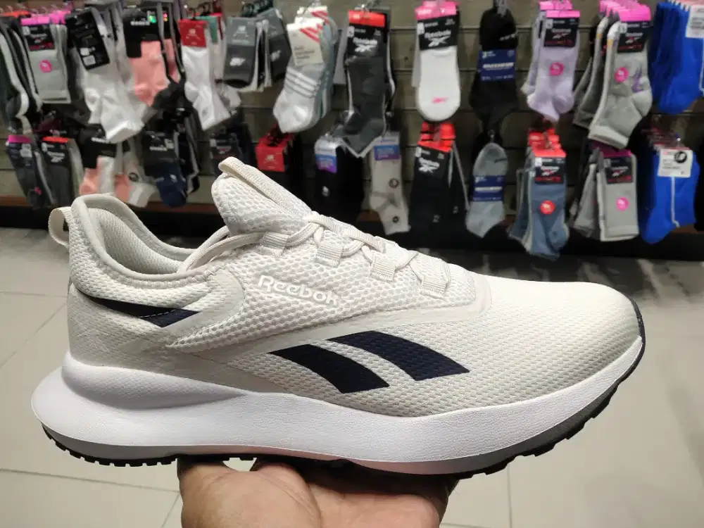 Sepatu tenis padel Reebok sizs 41 murah